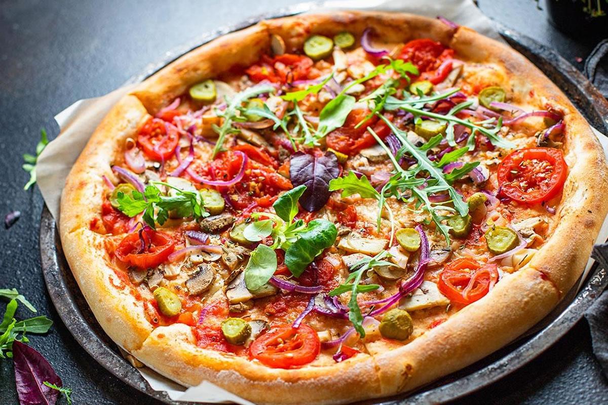 [Pizza Vegetariana – Leveza, Cores, Sabores e Variações Modernas]