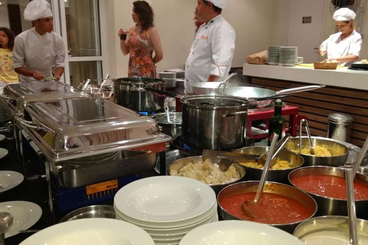 [Massas em Buffets e Eventos – Como Montar um Cardápio Elegante e Funcional]