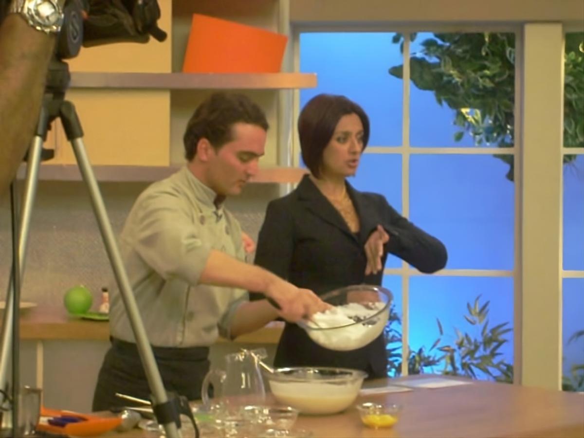 [Chef Moises na Tv gazeta - Ensina Receita de Bolo de Massa Puba]