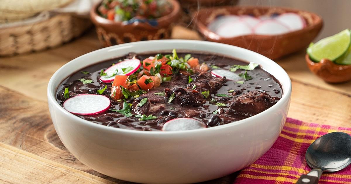 [Feijão com porco, primo irmão da Feijoada]