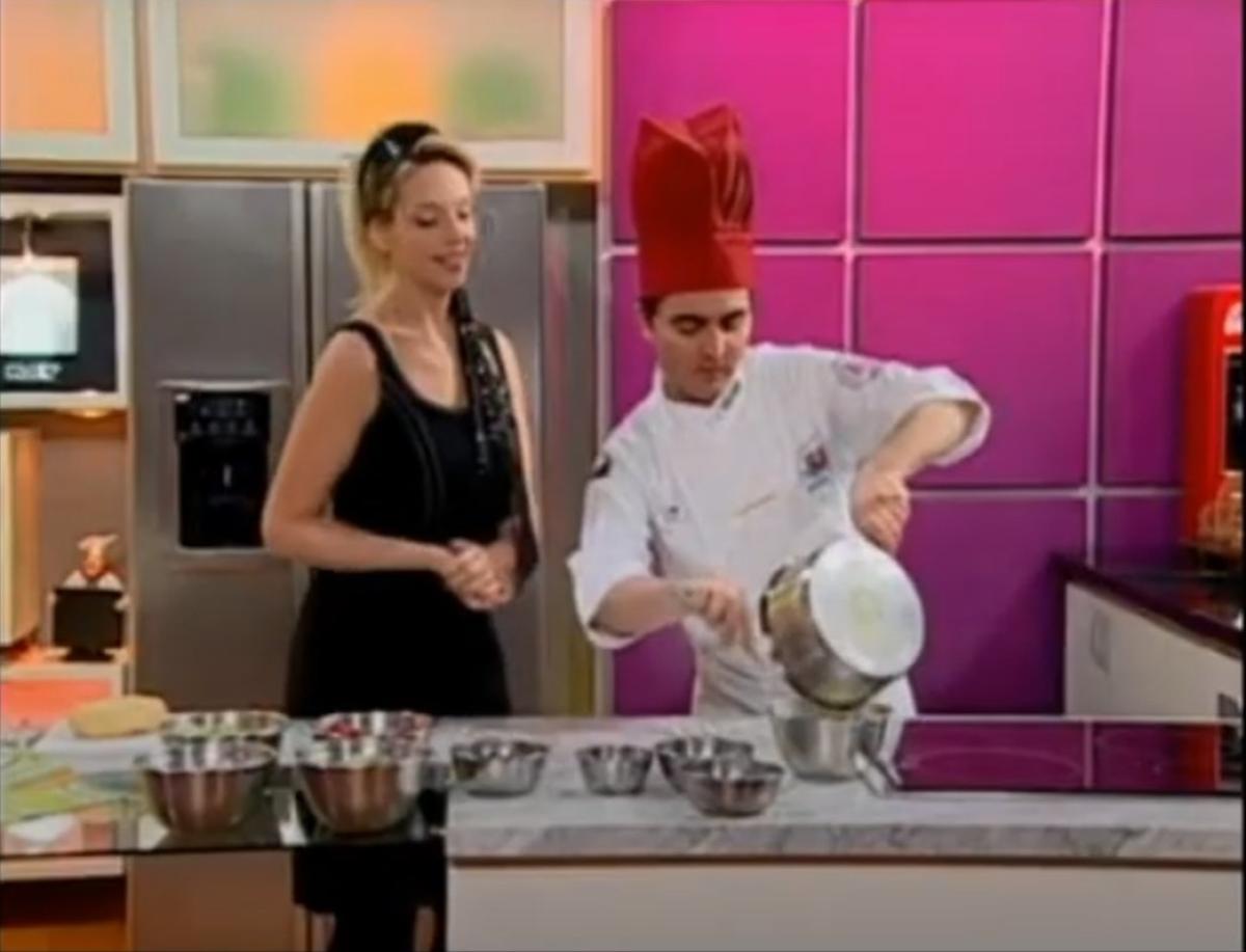 [Chef Moisés Costa na TV ensina deliciosa Torta de Chocolate]